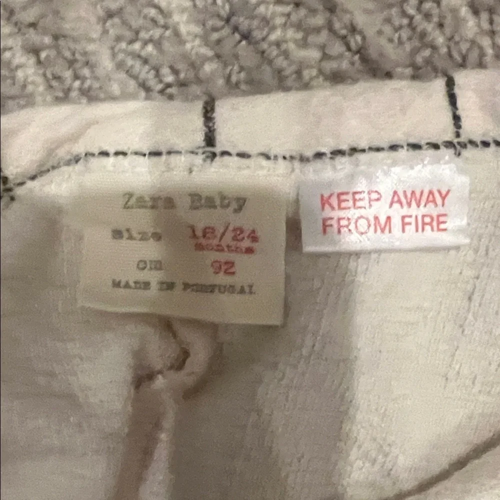 Zara Gender Neutral Baby footie pajamas | 18-24M
